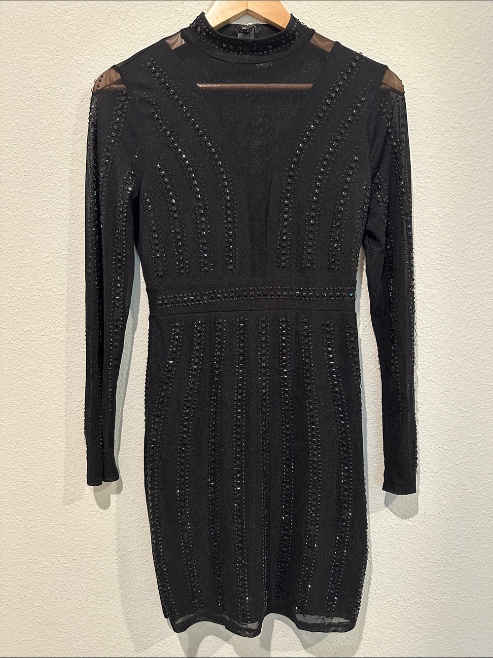 Windsor Women’s Elegant Black Embellished Midi Long-Sleeve Dress XL